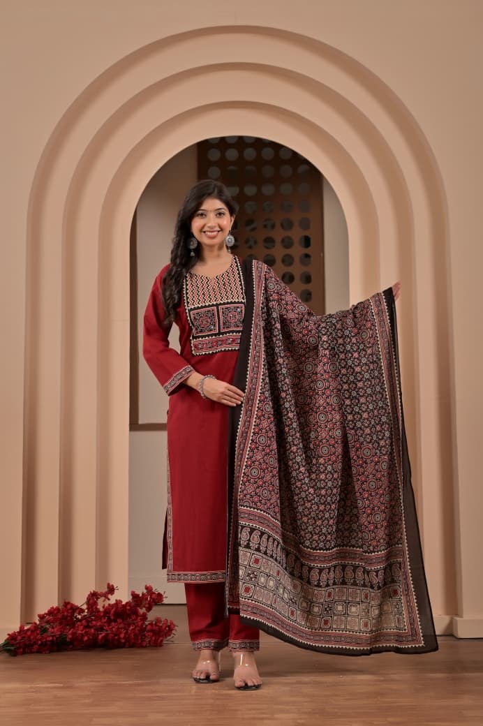 Maroon Ajrakh-Inspired Mirror Yoke Kurta Set – view 2